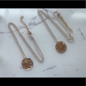 Gold light weight necklace